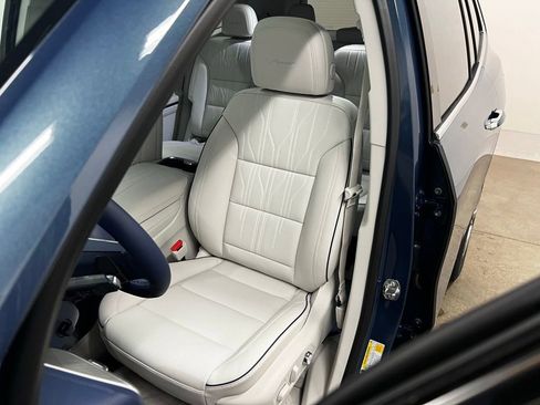 New 2026 Buick Enclave Avenir w/ Super Cruise Package AWD/4WD image 29