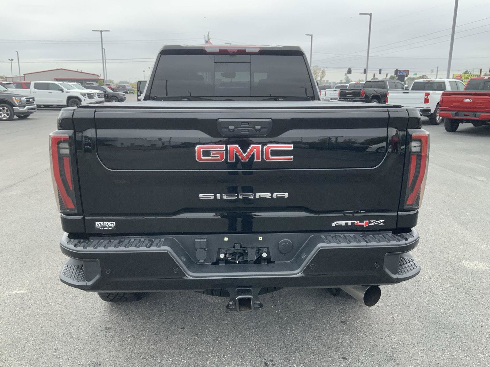 Used 2026 GMC Sierra 2500 AT4X AWD/4WD image 9