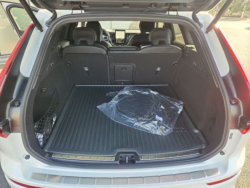 Used 2026 Volvo XC60 B5 Ultra w/ Protection Package Premier AWD/4WD image 27