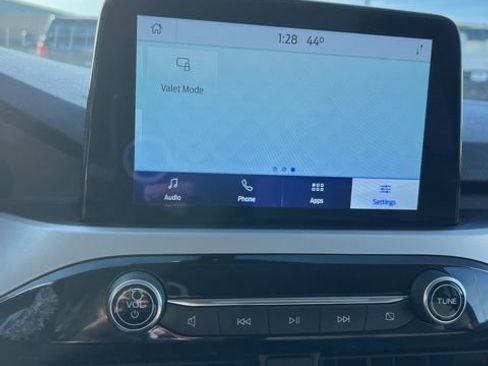 Used 2022 Ford Escape SE image 41