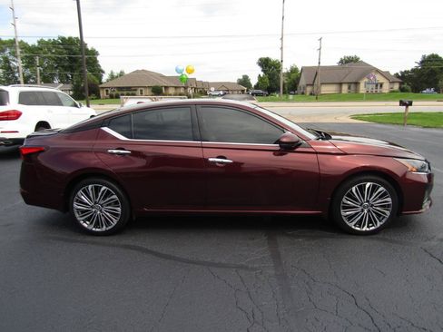 Used 2023 Nissan Altima 2.5 SL AWD/4WD image 9
