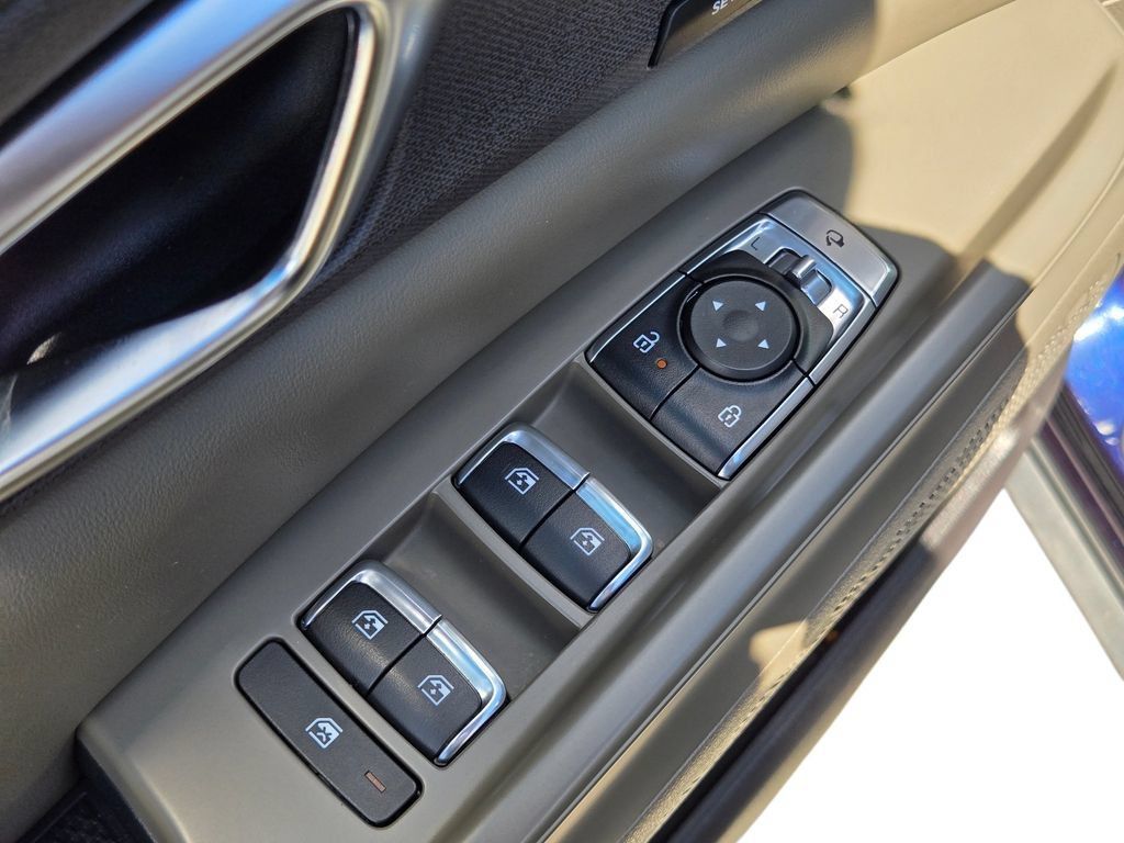 Certified 2025 Kia Carnival EX FWD image 16