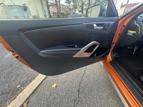 Used 2016 Hyundai Veloster Turbo image 11