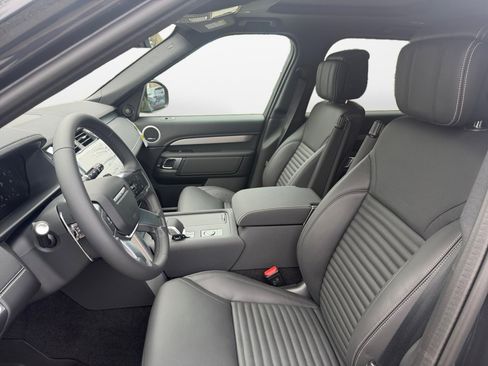 New 2026 Land Rover Discovery Limited Edition AWD/4WD image 9