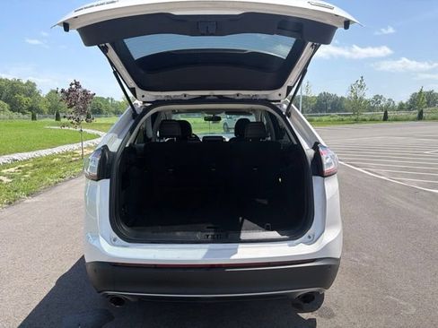 Used 2017 Ford Edge SEL w/ Canadian Touring Package FWD image 10