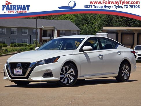 Used 2022 Nissan Altima 2.5 S FWD image 1