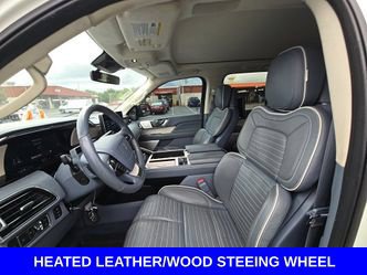 Used 2022 Lincoln Navigator L Black Label AWD/4WD image 7
