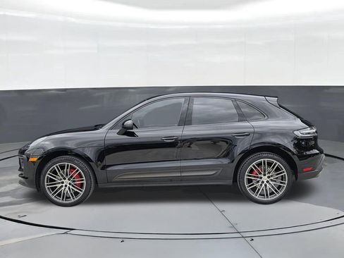 Certified 2023 Porsche Macan S AWD/4WD image 2