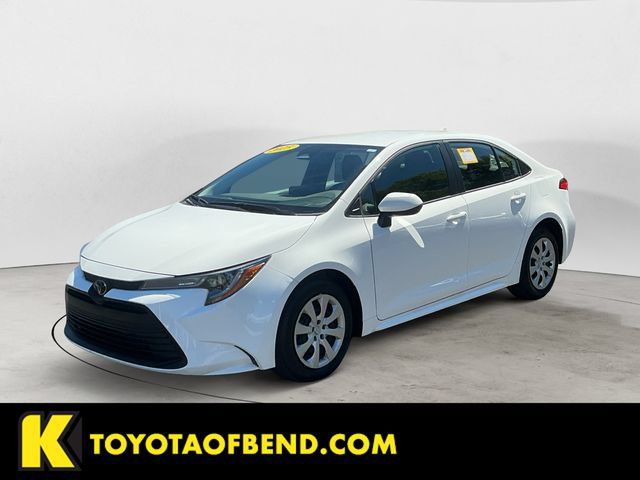 Used 2025 Toyota Corolla LE FWD image 1