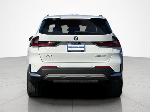 Used 2023 BMW X1 xDrive28i w/ Convenience Package AWD/4WD image 4