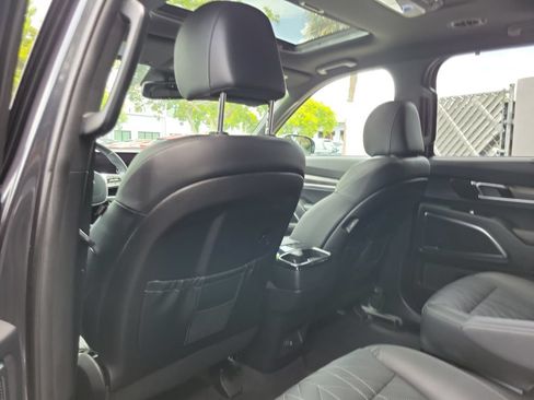 Certified 2024 Kia Telluride SX X-Line AWD/4WD image 7