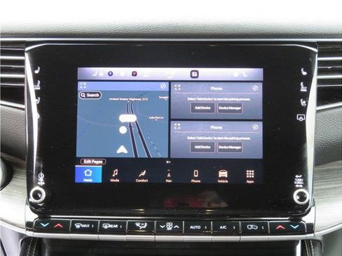 Used 2024 Jeep Wagoneer L Series III w/ Flexible Seating Group image 7