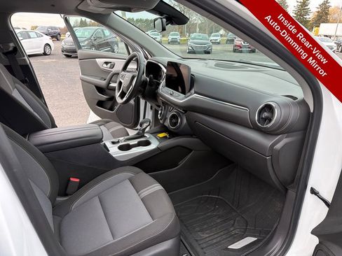 Used 2024 Chevrolet Blazer LT w/ Convenience Package image 32