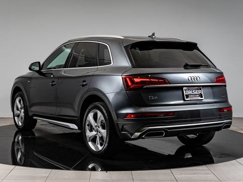 Used 2023 Audi Q5 2.0T Premium Plus w/ Premium Plus Package AWD/4WD image 6