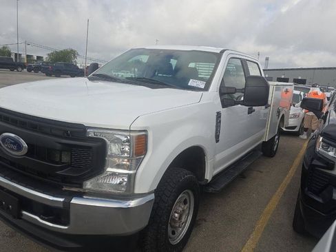 Used 2021 Ford F250 XL w/ Power Equipment Group AWD/4WD image 3