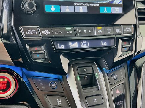 Used 2023 Honda Odyssey Touring image 16