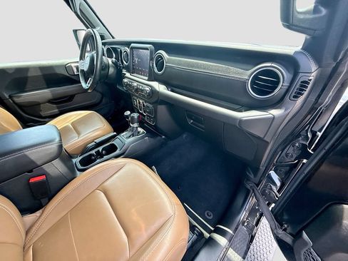 Used 2023 Jeep Wrangler Unlimited Sahara w/ Cold Weather Group AWD/4WD image 39