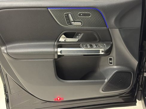 Certified 2024 Mercedes-Benz GLB 250 4MATIC image 15