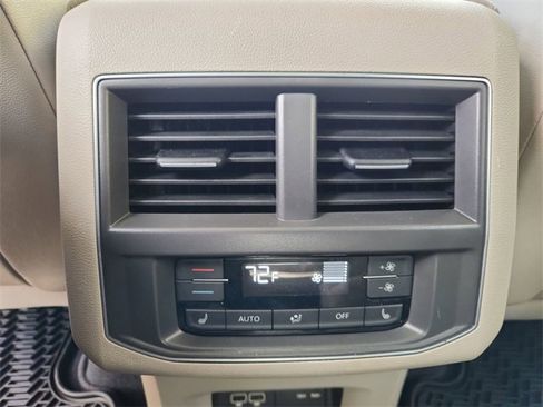 Used 2019 Volkswagen Atlas SEL Premium image 22