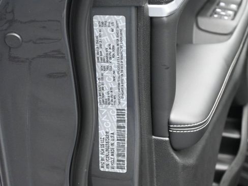 New 2025 Jeep Grand Cherokee L Limited w/ Black Appearance Package image 19