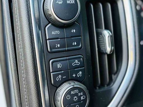 Used 2021 Chevrolet Silverado 2500 LTZ w/ LTZ Convenience Package AWD/4WD image 22