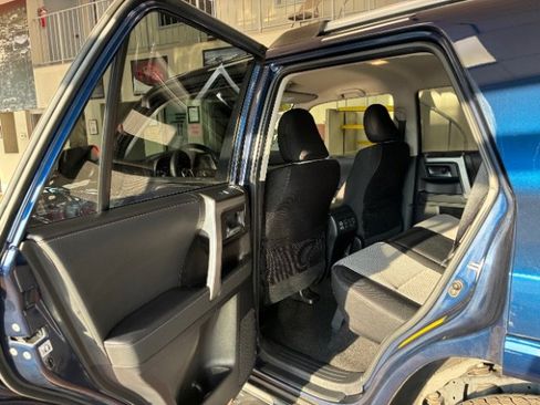 Used 2020 Toyota 4Runner SR5 image 30