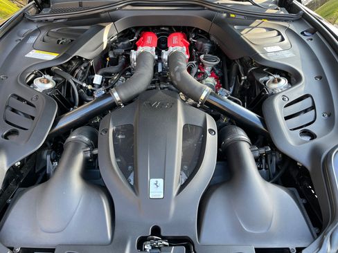 Used 2018 Ferrari GTC4Lusso T RWD image 14