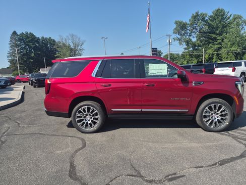 New 2026 GMC Yukon Denali w/ Denali Reserve Package AWD/4WD image 6