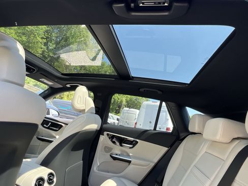New 2026 Mercedes-Benz GLC 300 4MATIC image 29