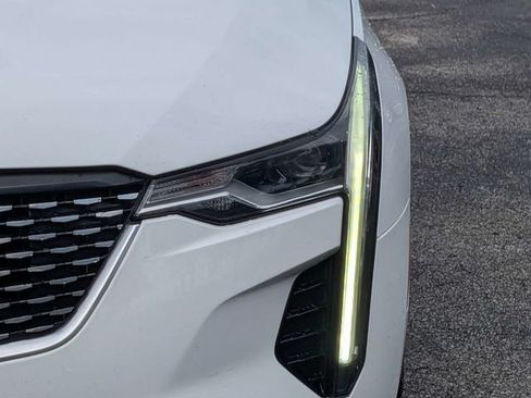 Used 2020 Cadillac CT4 Luxury w/ Sun And Sound Package RWD image 9
