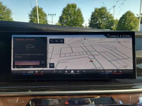 Used 2025 BMW 740i xDrive AWD/4WD image 29