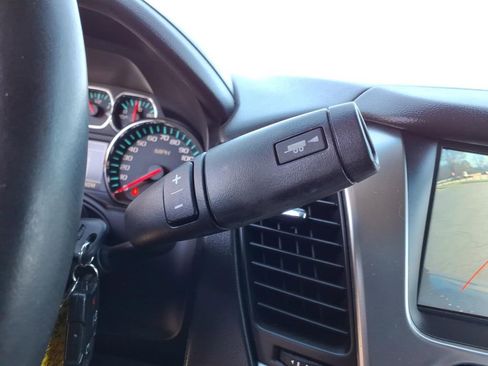 Used 2016 Chevrolet Tahoe LS image 13