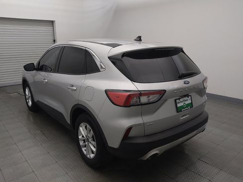 Used 2020 Ford Escape SE FWD image 5
