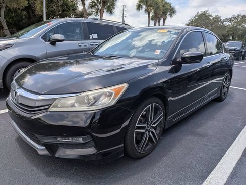 Used 2017 Honda Accord Sport image 2