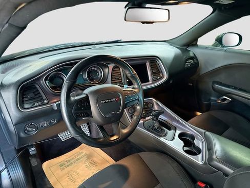 Used 2018 Dodge Challenger R/T Scat Pack w/ Driver Convenience Group image 10