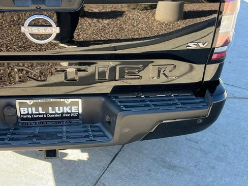 Used 2022 Nissan Frontier SV RWD image 7