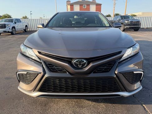 Used 2024 Toyota Camry XSE FWD image 8