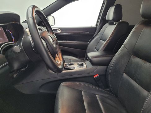 Used 2016 Jeep Grand Cherokee Limited AWD/4WD image 17