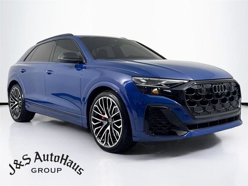 Used 2024 Audi SQ8 Prestige w/ Prestige Package AWD/4WD image 1