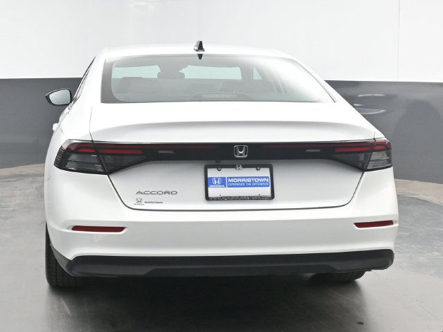 Certified 2025 Honda Accord SE image 9