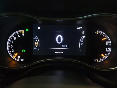 Used 2020 Jeep Grand Cherokee Altitude RWD image 23
