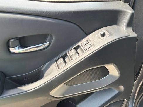 Used 2022 Nissan Frontier SV RWD image 21