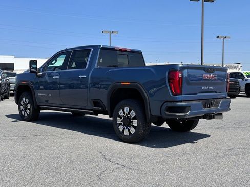 New 2026 GMC Sierra 2500 Denali w/ Denali Reserve Package AWD/4WD image 7