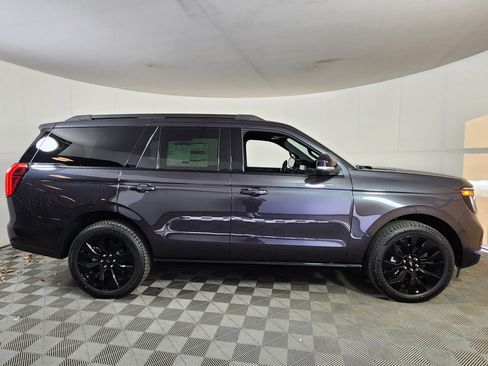 New 2025 Ford Expedition Platinum w/ Stealth Appearance Package image 8
