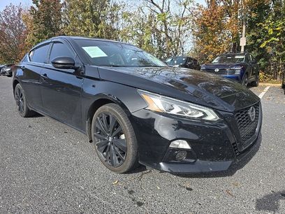 Used 2022 Nissan Altima 2.5 SR w/ Midnight Edition Package