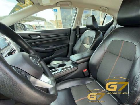Used 2019 Nissan Altima 2.5 SR FWD image 9