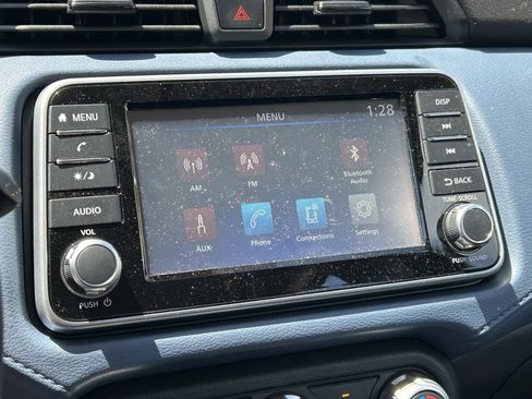 Certified 2025 Nissan Versa SV w/ Trunk Package image 6