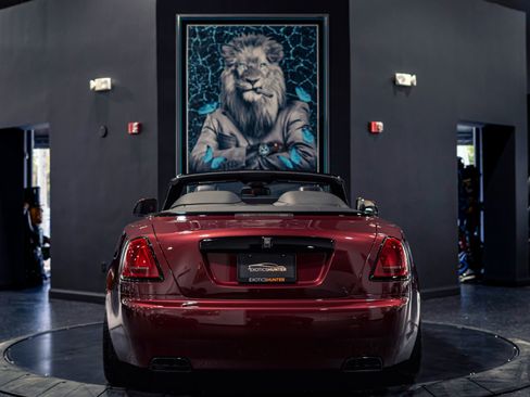 Used 2019 Rolls-Royce Dawn image 45