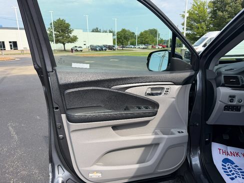 Used 2023 Honda Ridgeline RTL-E image 33