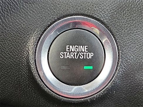 Used 2024 GMC Terrain SLE image 21